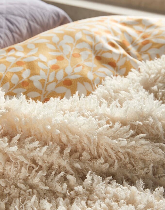 Lenthe Posteljina žuta 260 x 220 cm s 2 jastučnice 60 x 70 cm preklopno zatvaranje