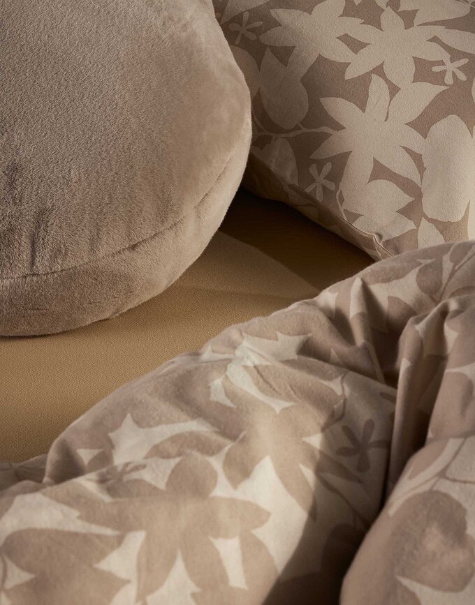 Mads Furry Coussin Décoratif rond, 45 cm, rose foncé