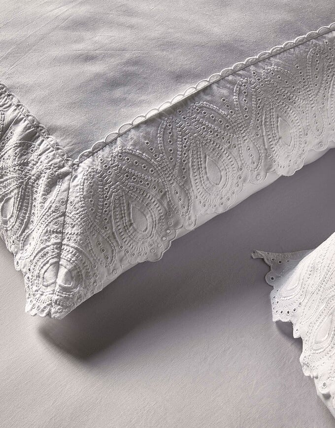 Maen Parure de Lit avec rabat, 240 x 220 cm, blanche, 2 taies d'oreiller 60 x 70 cm