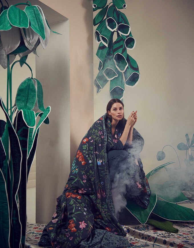 Marigold Posteljnina, 240 x 220 cm, zelena, z 2 prevlekama za vzglavnik 60 x 70 cm, zapiranje na preklop