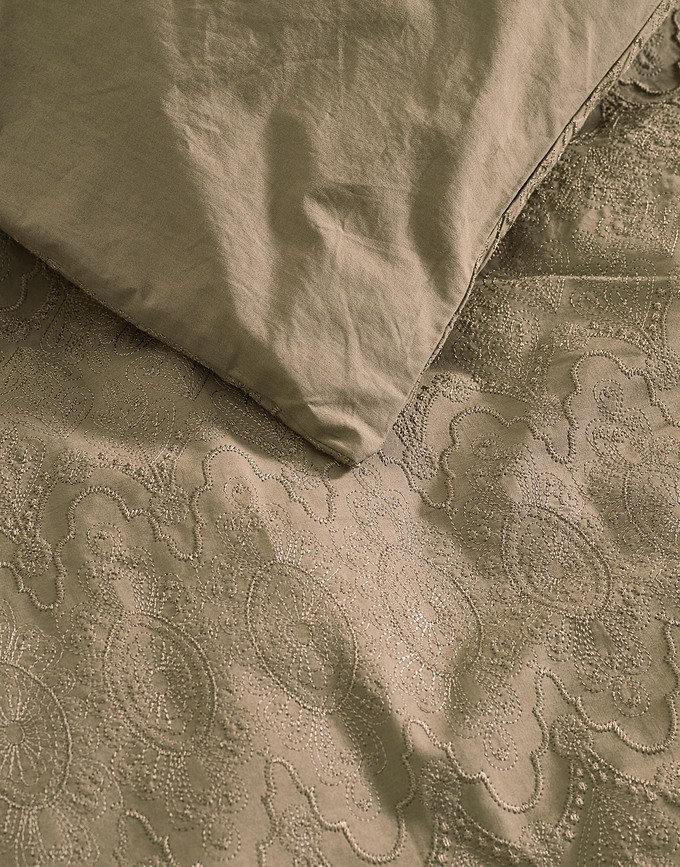 Rhodes Parure de Lit 240 x 220 cm, café, avec 2 taies d'oreiller 60 x 70 cm, fermeture rabat