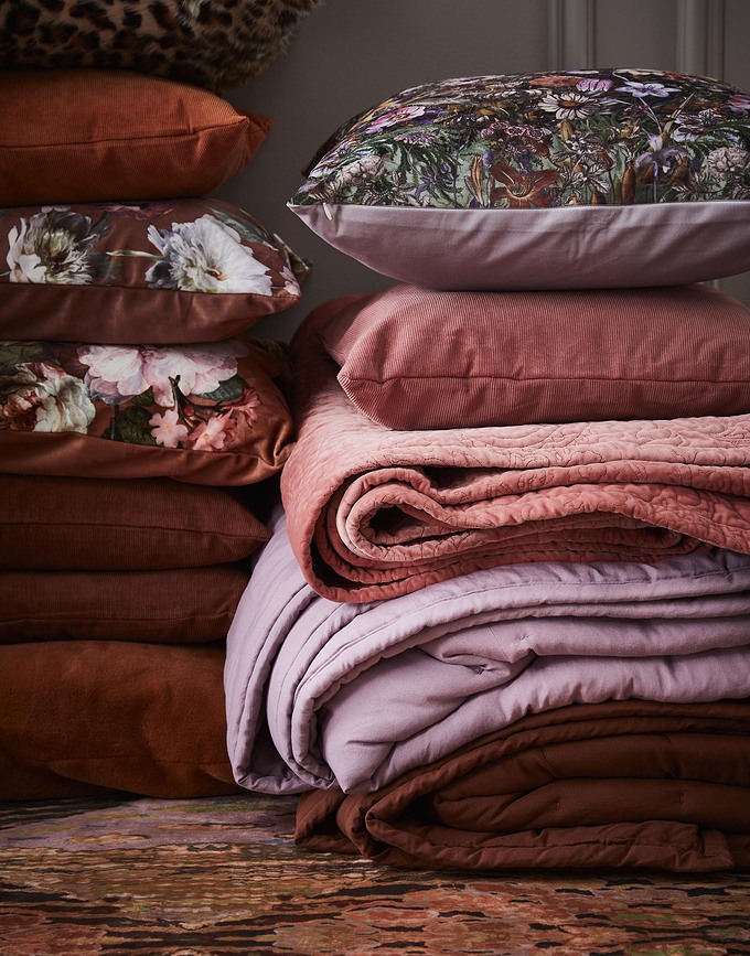 Ruth Κουβερλί, 180 x 265 cm, μωβ