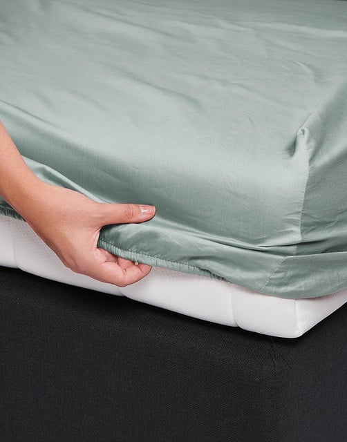 Satin Bettlaken mit Gummizug 90 x 200 cm