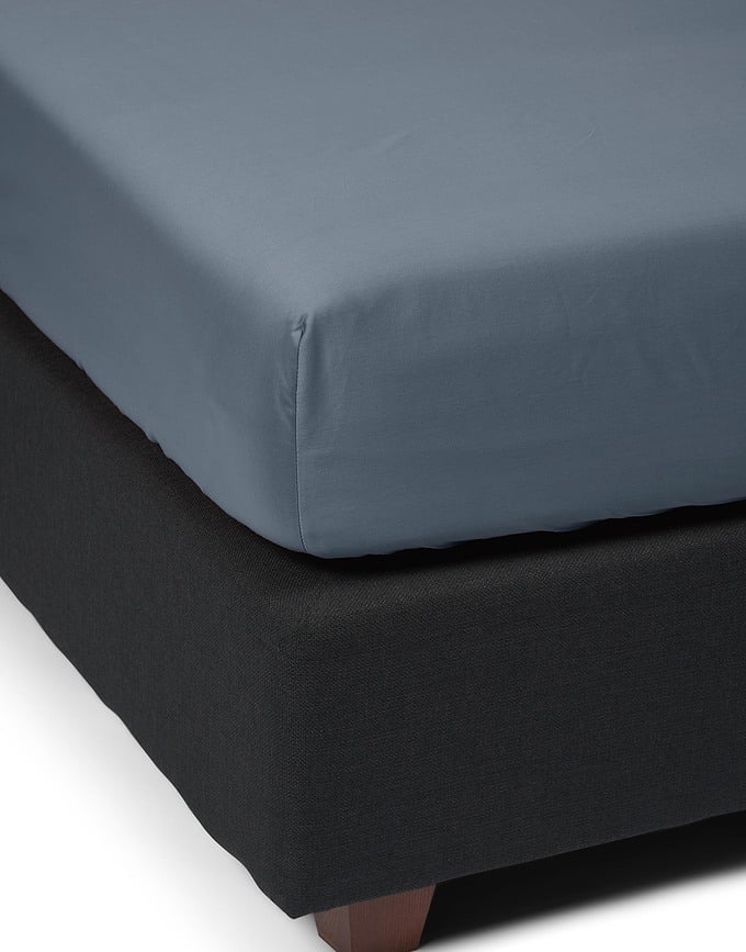 Satin Plahta s gumicom 180 x 200 cm srebrna