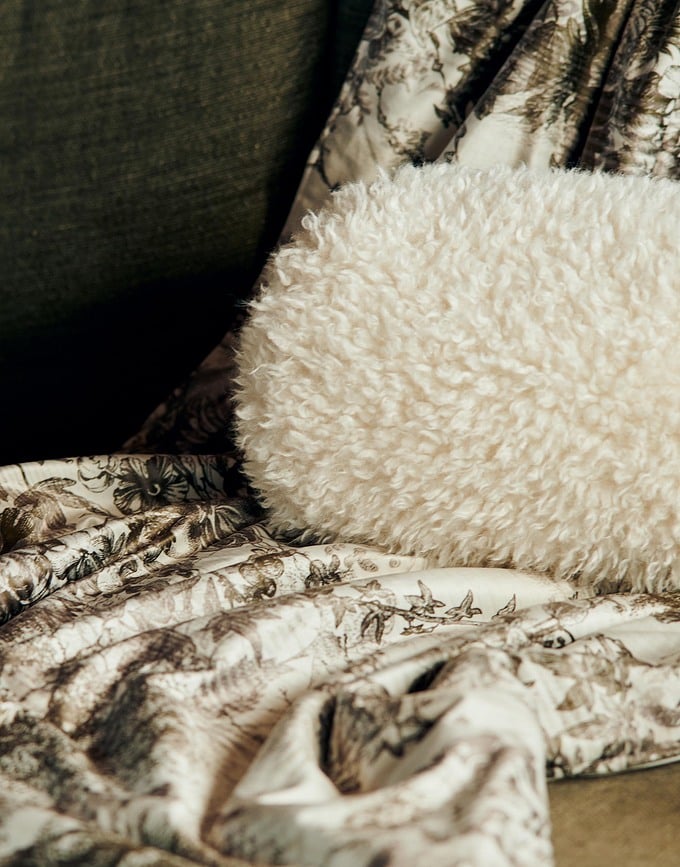 Shelley Dekorativni Jastuk valjak 22 x 50 cm bež