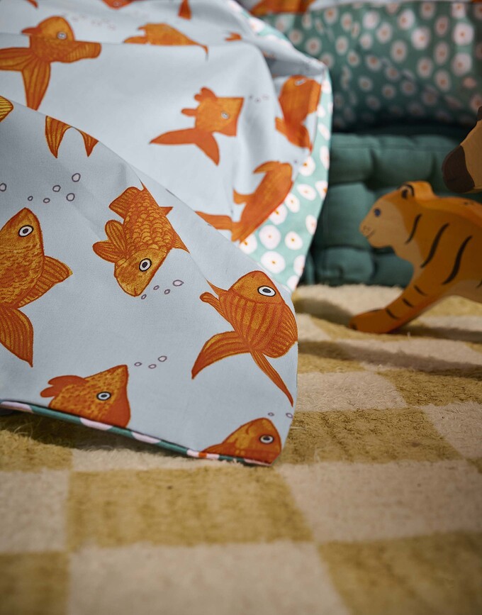 Sofishticated Posteljnina, 140 x 220 cm, modra, z blazino 60 x 70 cm, zapiranje na preklop