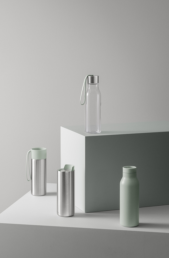 Eva Solo Bouteille avec anse, bleu poudré