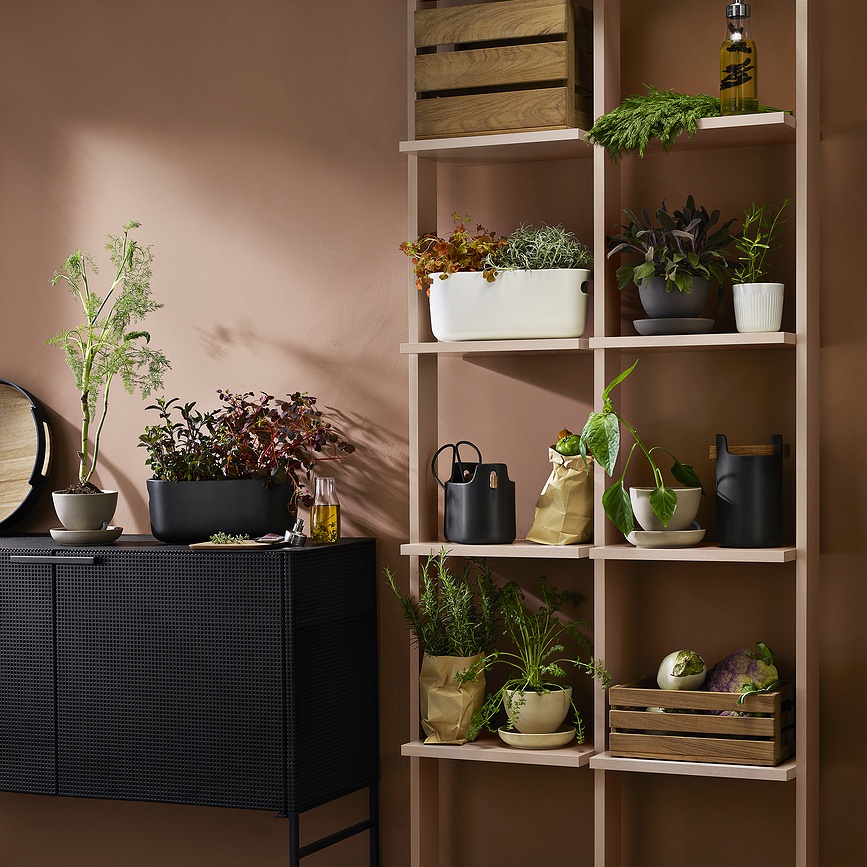 Eva Solo Cvetlični lonec samozalivalni, črn