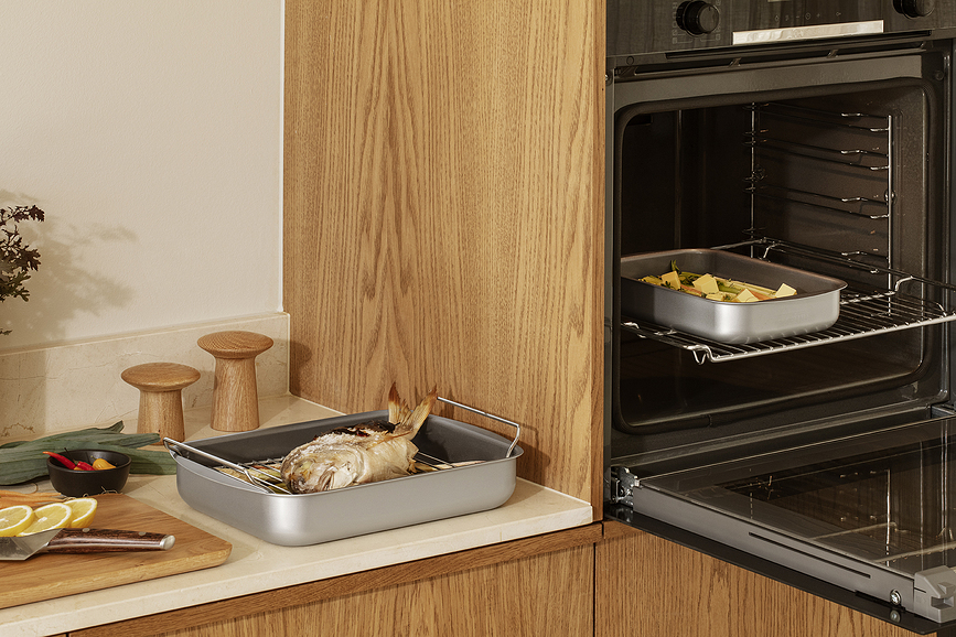 Eva Trio Pekač z rešetko, 19,5 x 28,5 cm, s premazom Slip-Let