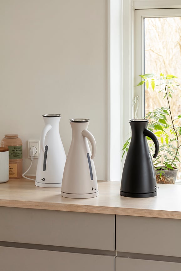 Hervidor eléctrico Eva Solo, beige mate