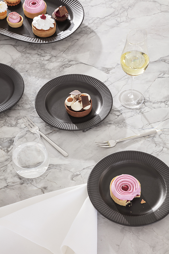 Legio Nova Krožnik za serviranje, 37 cm, črn