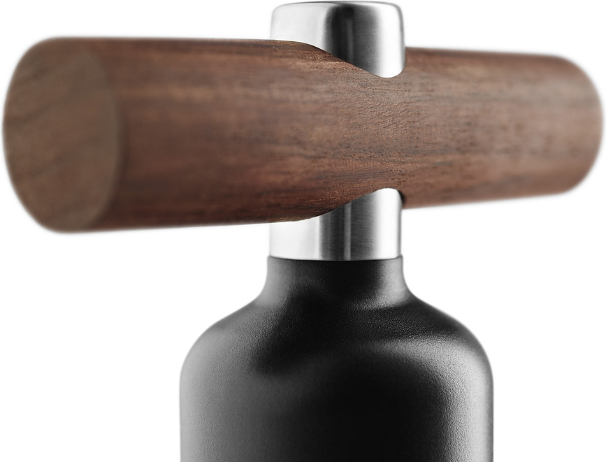 Liquid Lounge Tire-Bouchon