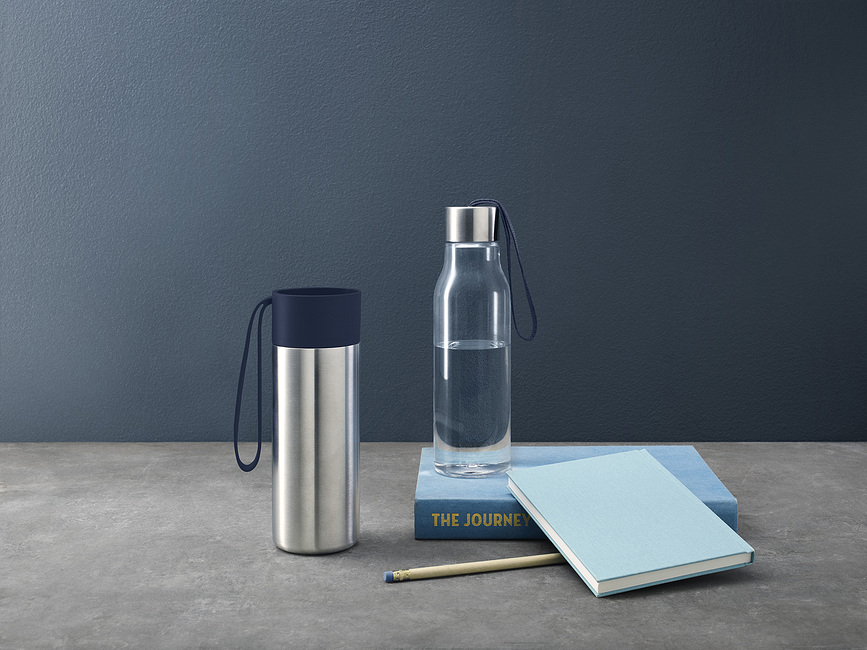 To Go Cup Mug Isotherme en matière recyclée, avec anse, noir