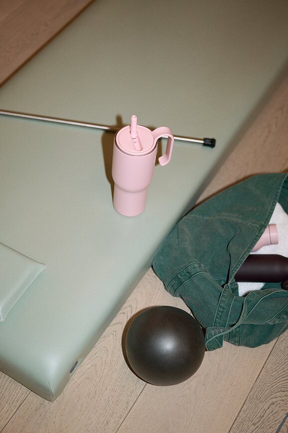 Taza térmica con pajita SipnGo 0,9 l, higo