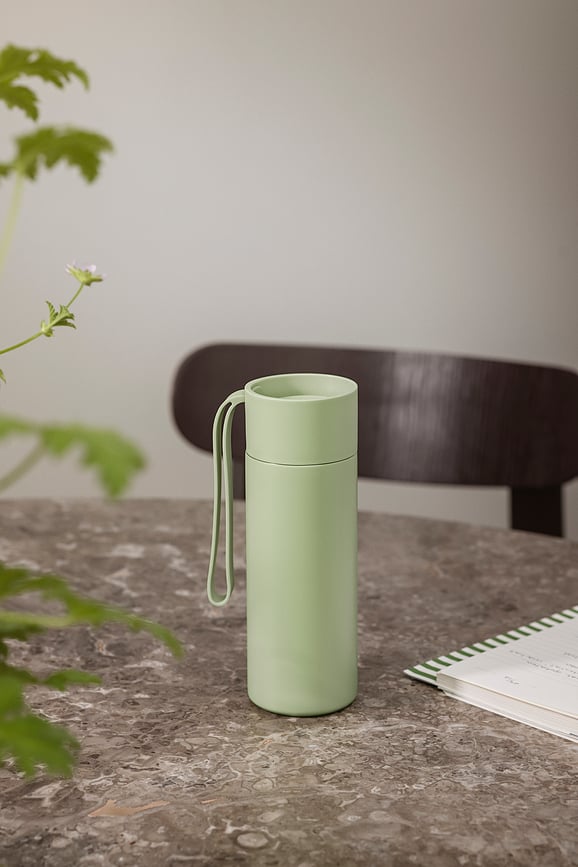 To Go Termo Skodelica, 0,35 l, črna, z ročajem