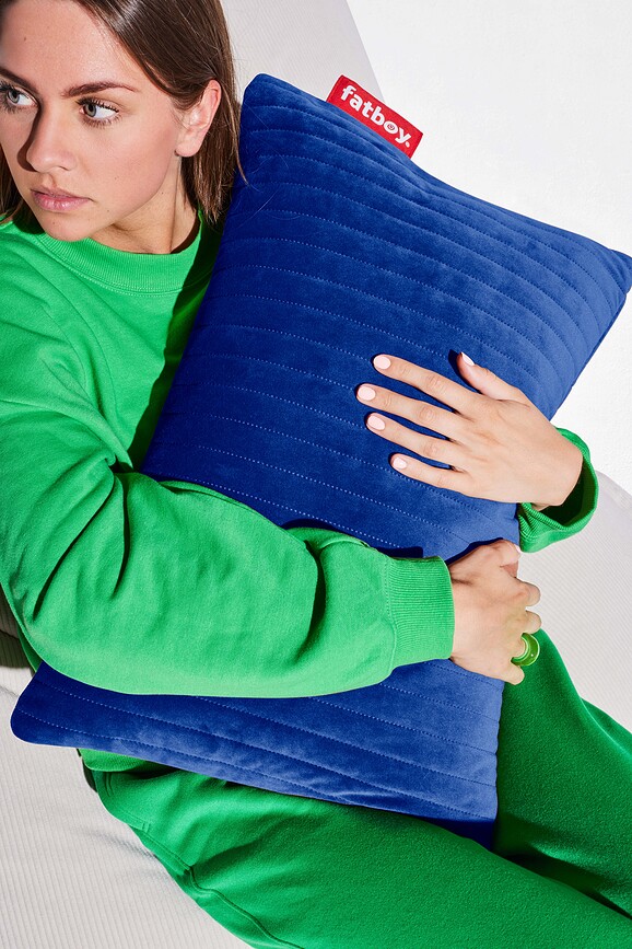 Hotspot Lungo Line Velvet Coussin chauffant, amande