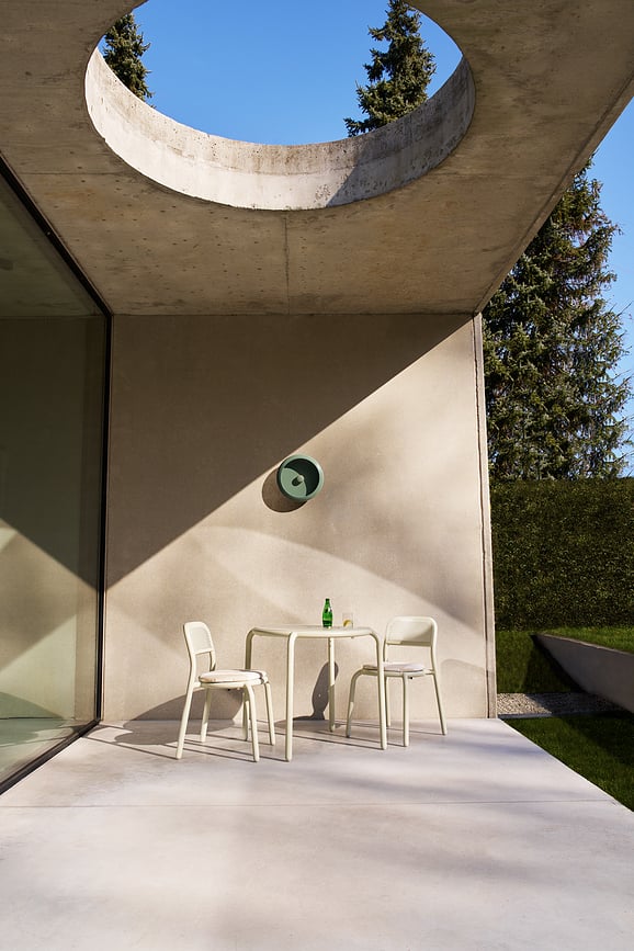 Lámpara inalámbrica Oloha, 37,5 cm, salvia