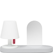 Stalo lempa Edison the Petit su šviesiai pilkos spalvos lentynėle