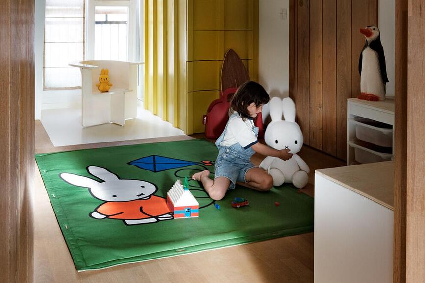 Tapis enfant Miffy 140 x 180 cm, bleu