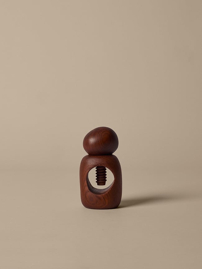 Cairn Orašar tamnosmeđi