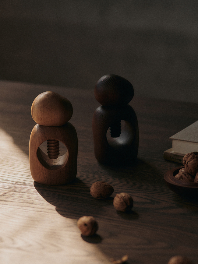 Cascanueces Cairn, roble claro