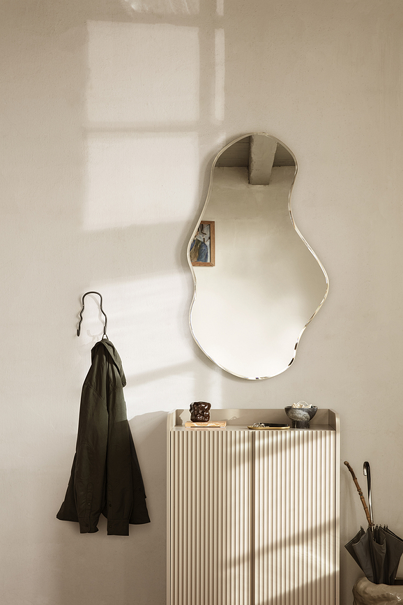 Curvature Kavelj enojni, črn, medenina