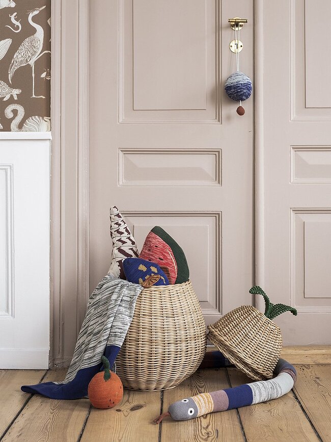 Dusty Decorative cushion snake