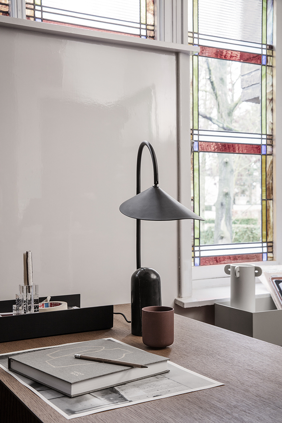 Ferm Living Bac à Courrier, noir