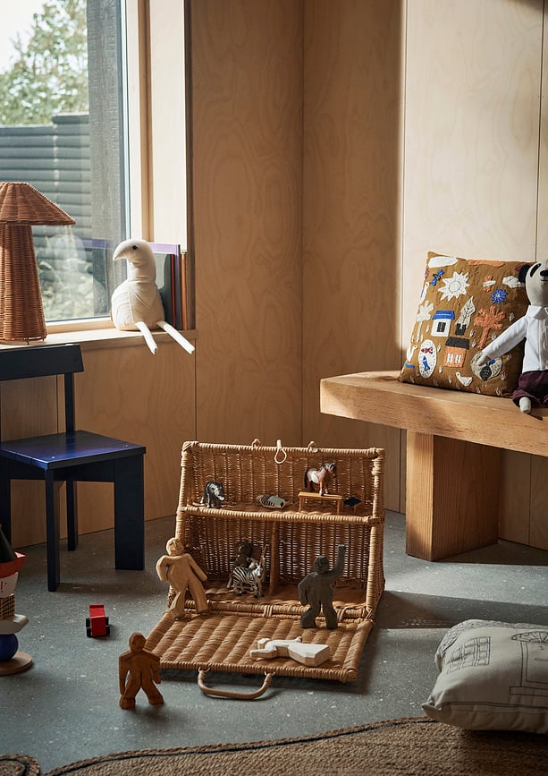 Figura decorativa de madera Aksel Ferm Living