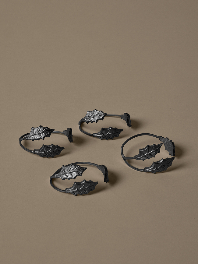 Holly Leaf Ronds de Serviette, en laiton noir, Lot de 4