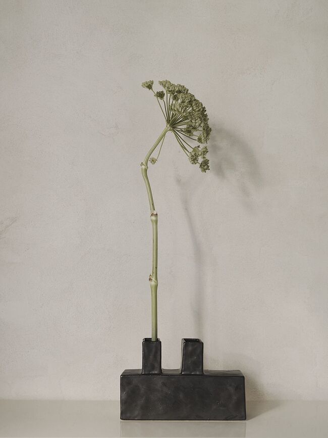 Jarrón Koa, 17 cm, negro