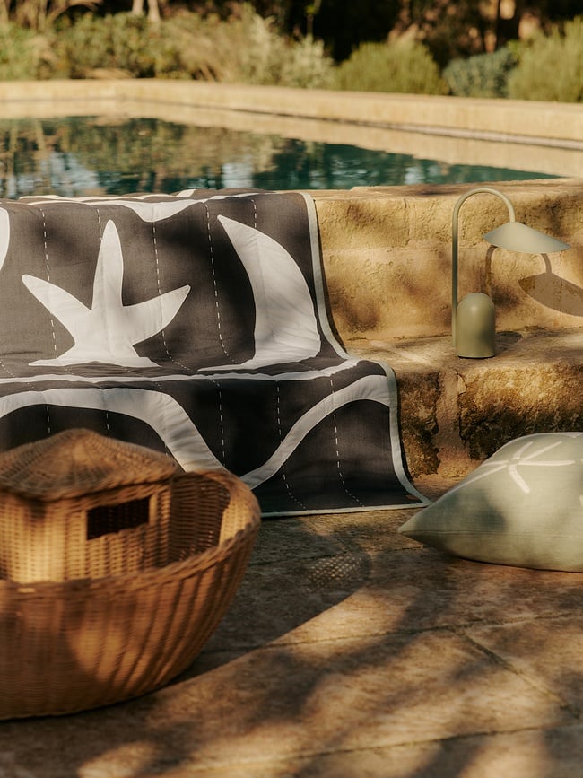 Kove Deka 120 x 80 cm tamnosiva