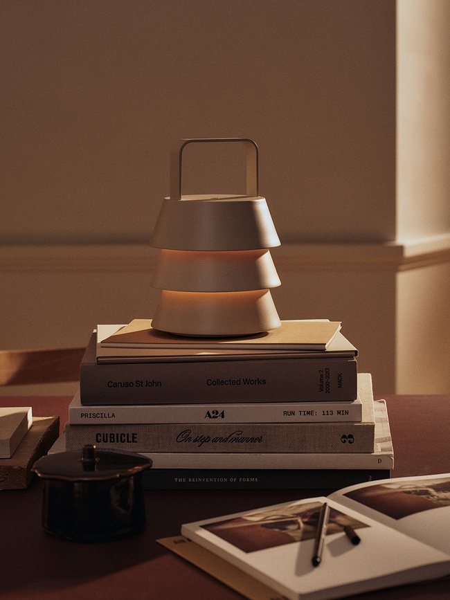 Luver trådlös bordslampa, beige