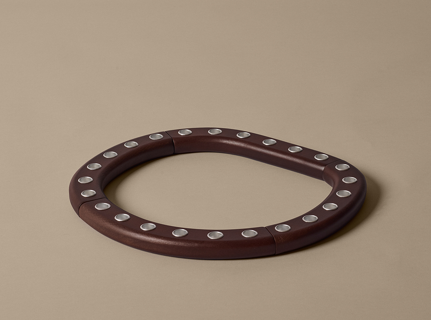 Ori Adventni svečnik, rjav