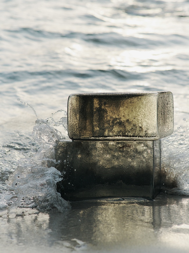 Oscil Γλυπτό, γκρι