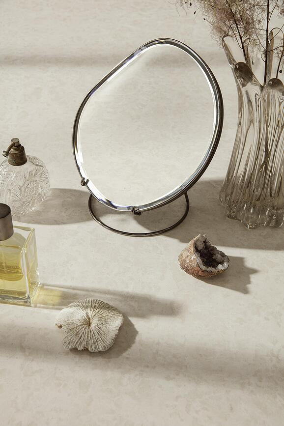 Pond Miroir Cosmétique, en laiton