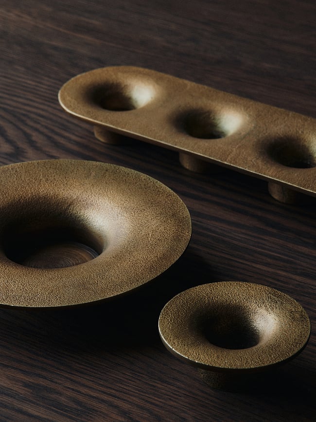 Portavelas de latón Soothe 4