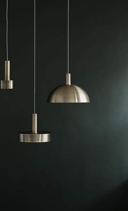 Record Senčnik, črn