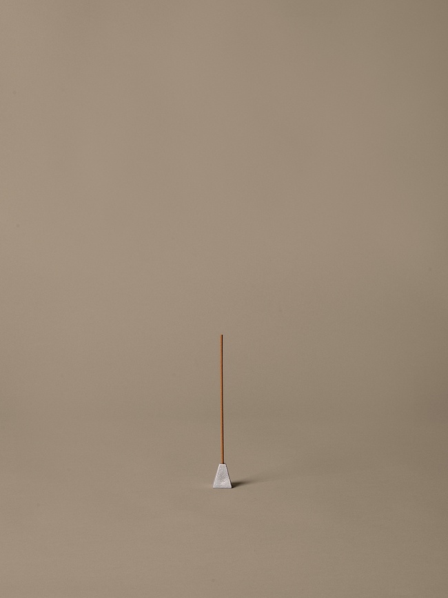 Soporte para incienso Pyra de aluminio