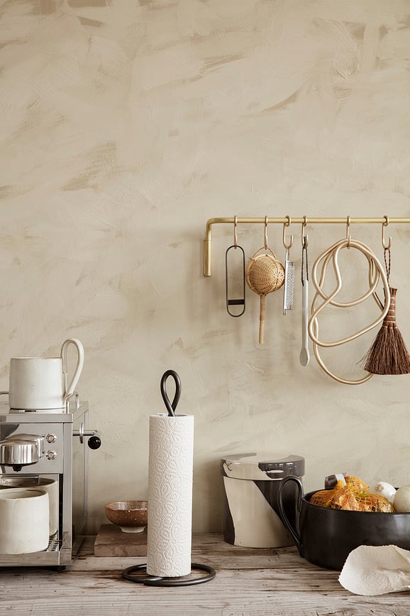 Portarrollos de Cocina de latón Curvature, negro