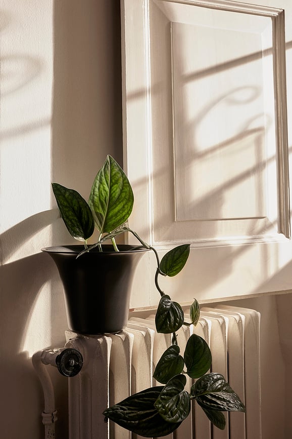 Spun Tegla 24 cm crna