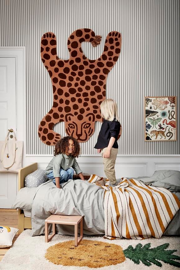 Taburet Ferm Living Malý Architekt růžový