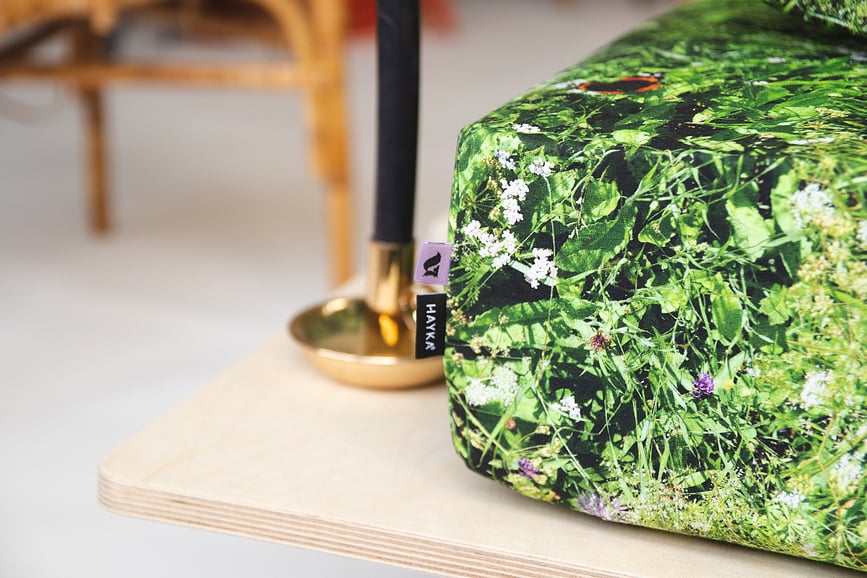 Hayka Rjuha z elastiko, alpski travnik, 140 x 200 cm