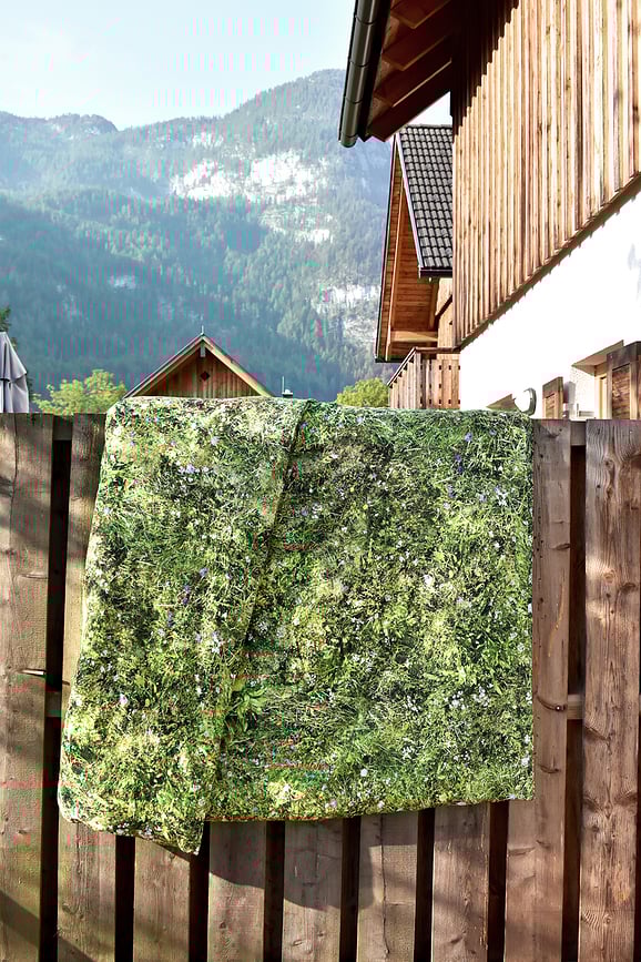 Hayka Rjuha z elastiko, alpski travnik, 140 x 200 cm