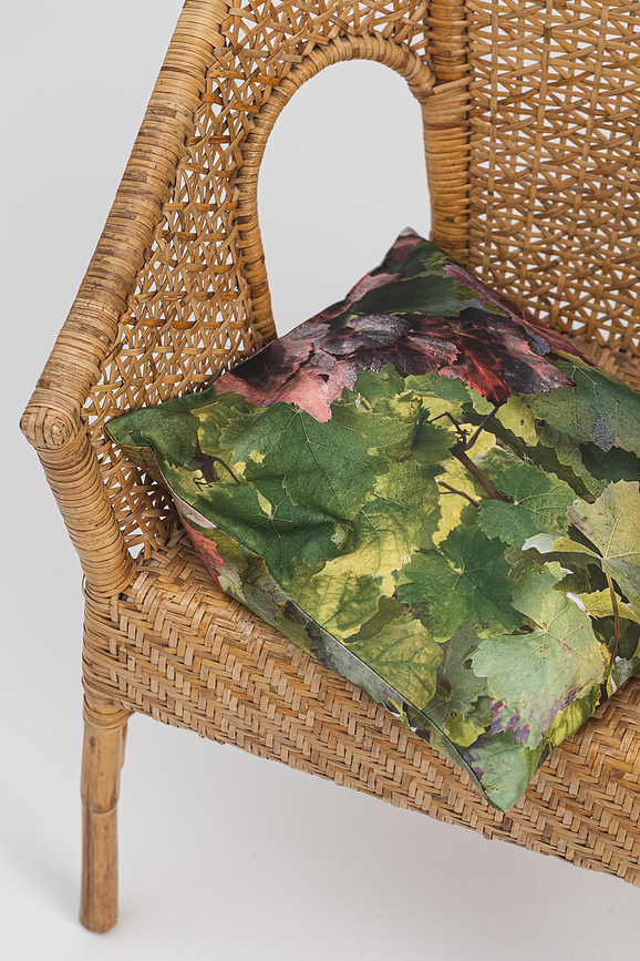 Hayka Vinnica Vzglavnik valj, polnjen z ajdovimi luščinami