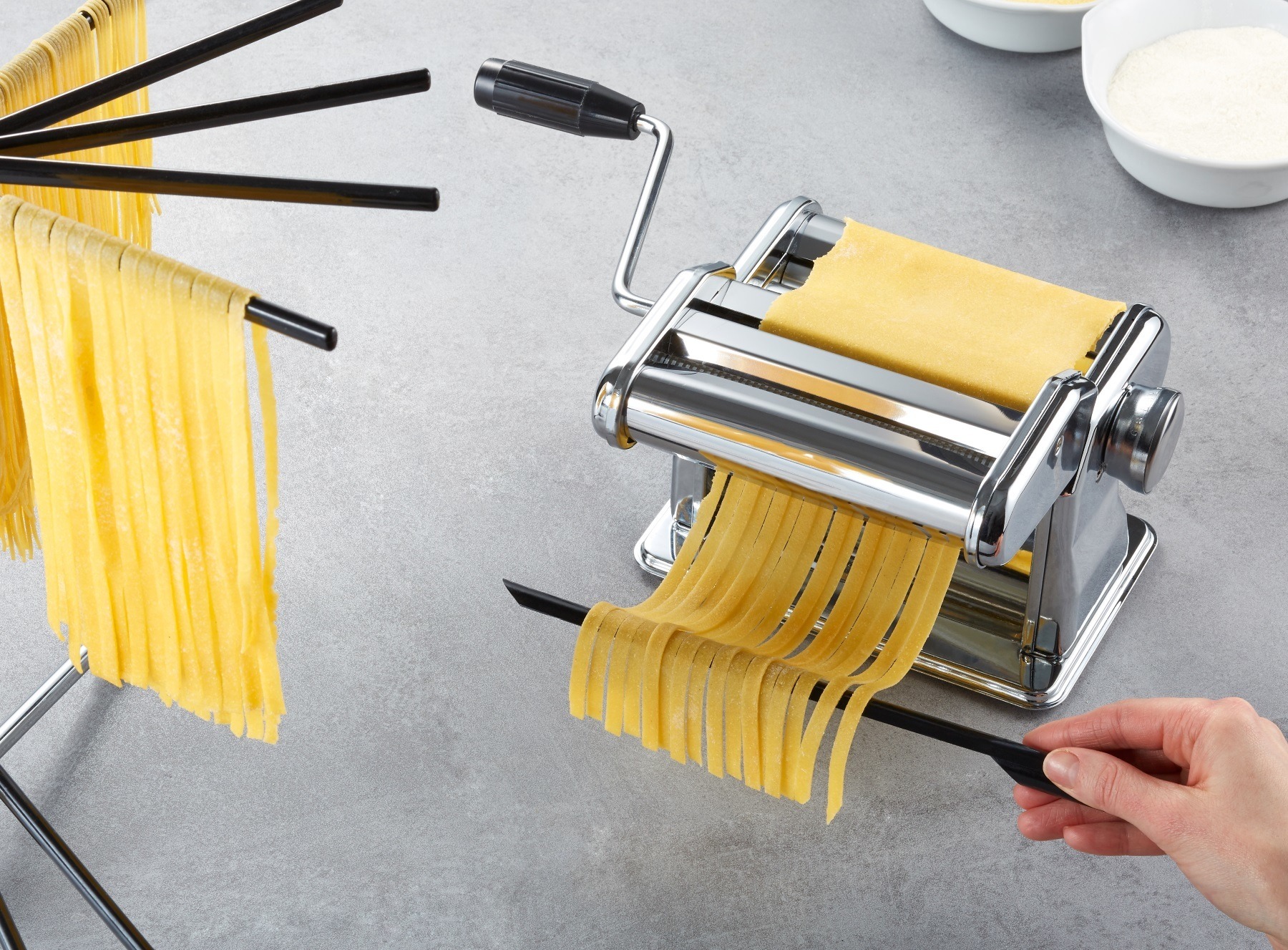 https://3fa-media.com/gefu/gefu-diverso-pasta-drying-rack__90743_d93e752-s2500x2500.jpg