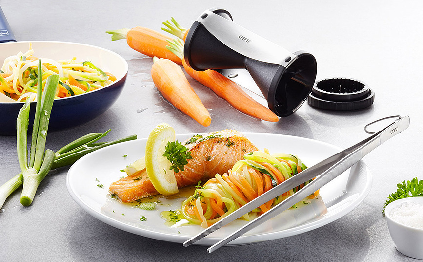 Espiralizador Spirelli, con pinzas de cocina