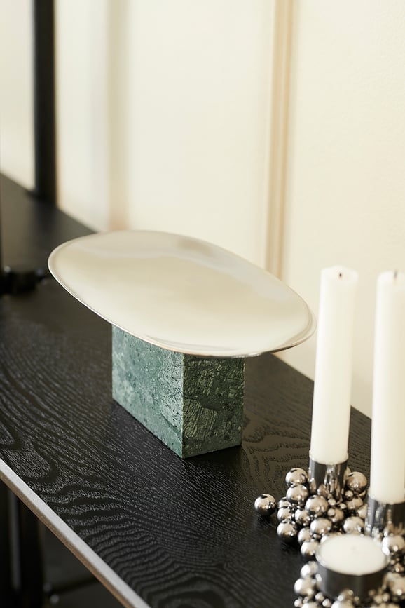 Bandeja decorativa Sapoto, 25 cm, verde y plateada