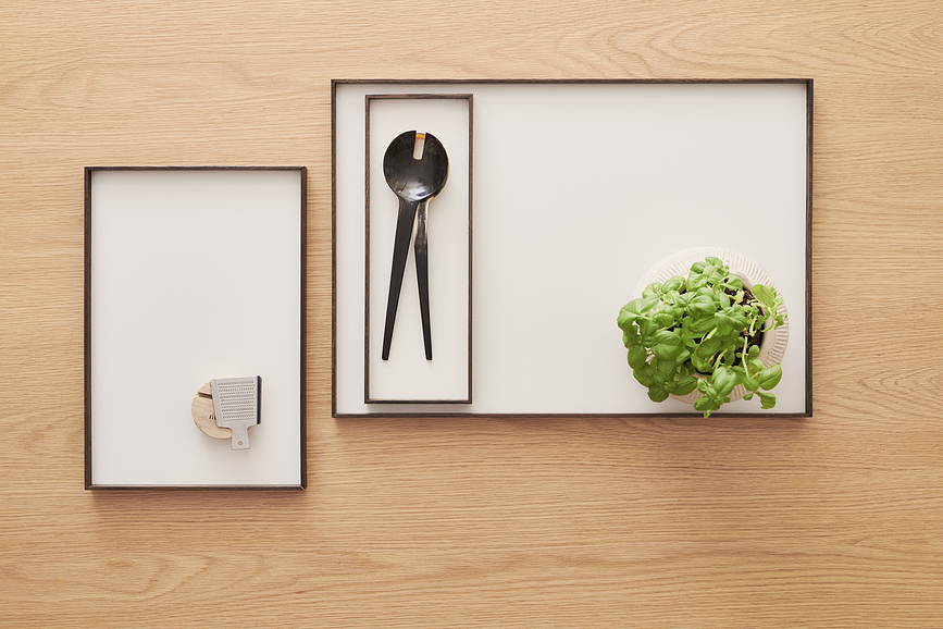 Bandeja decorativa Frame M, gris, roble oscuro