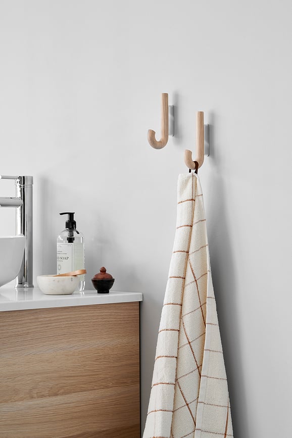 Gancho de Pared de roble claro Gejst, 13,3 cm, negro